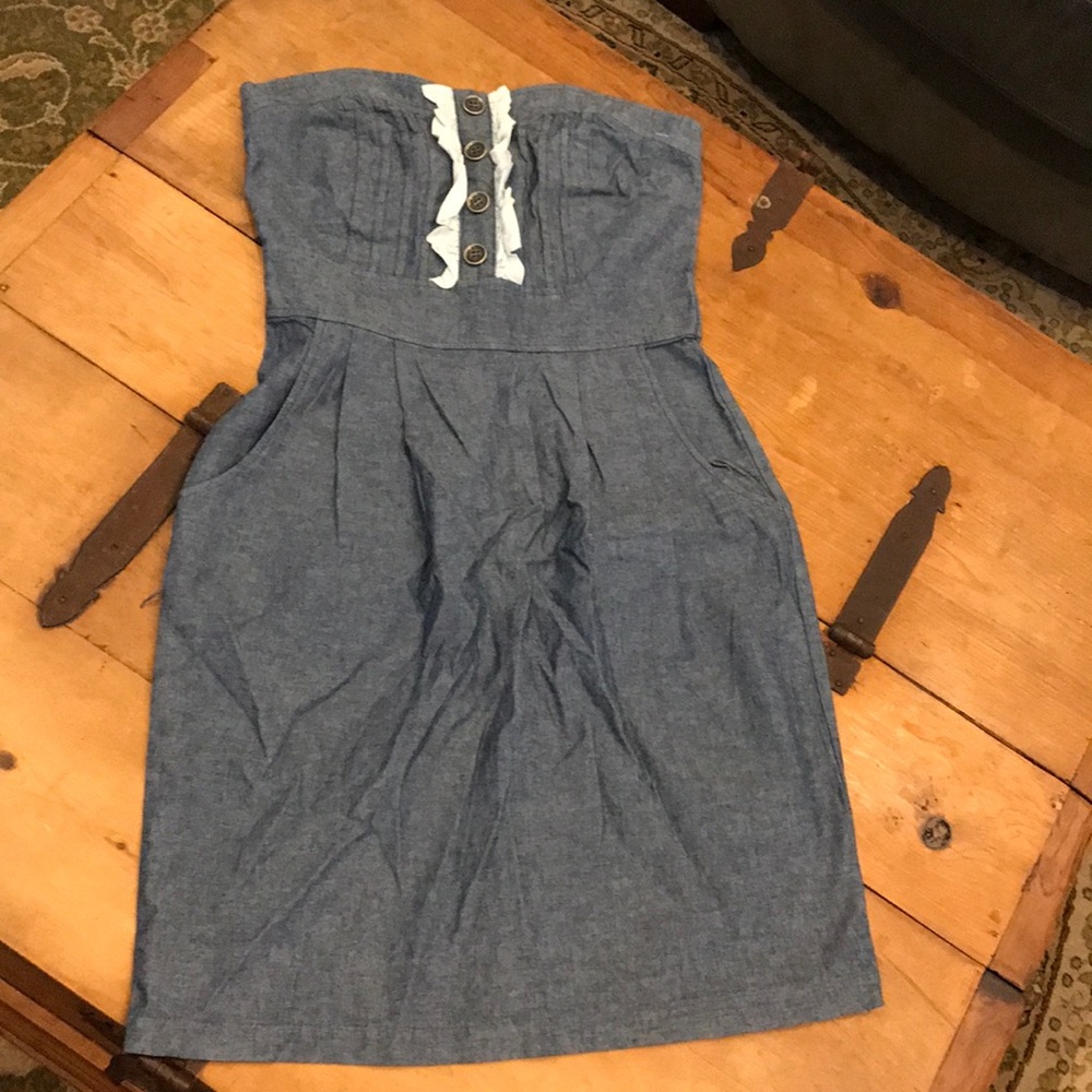 Super cute strapless dress